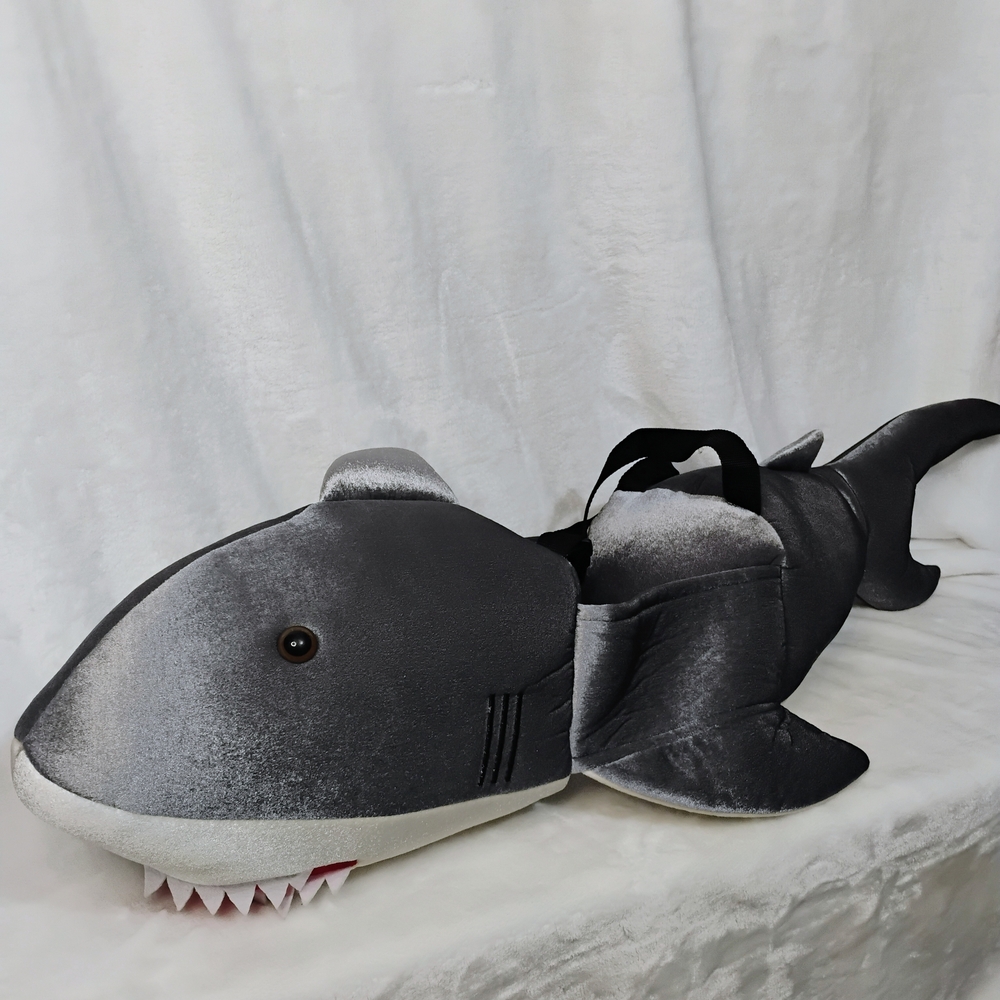 Going Wild Kids‎ Shark Plush Costume Dress Up Play Adjustable Straps 3-7 Years
